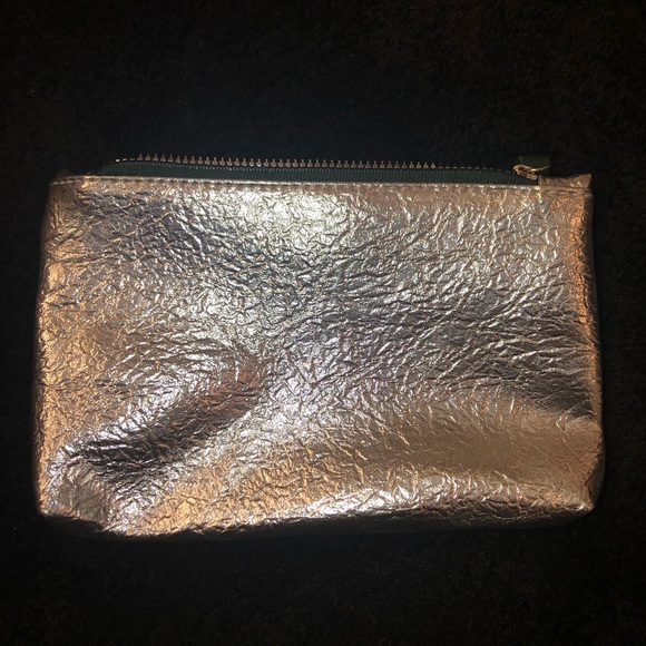 Kylie cosmetic bag. Bundle deal - Picture 13 of 16